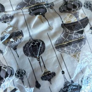 Soma Christmas pajama set LS notch collar and drawstring bottoms. Size Medium.